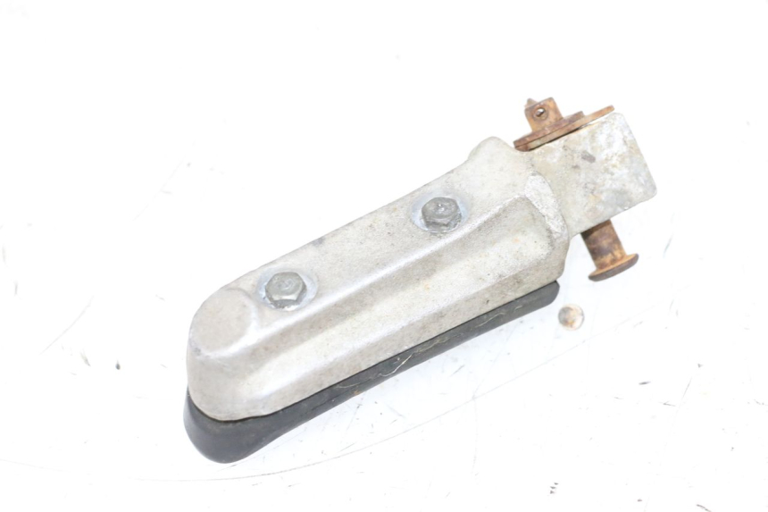 photo de FUSSRASTEN HINTEN LINKS HONDA NSR R 125 (1994 - 2003) - Zoom auf Gebrauchszustand