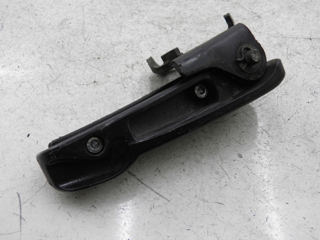 photo de FUSSRASTEN HINTEN LINKS PIAGGIO CARNABY 125 (2007 - 2011)