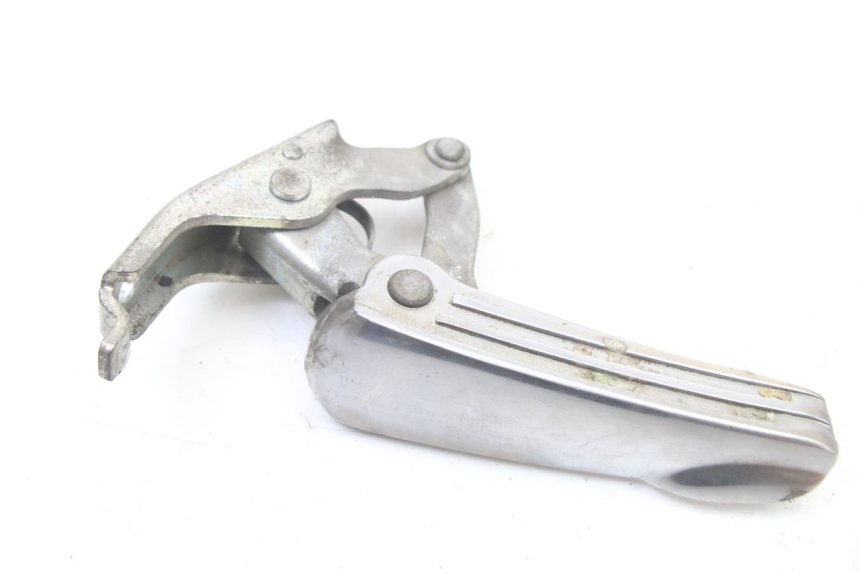 photo de FUSSRASTEN HINTEN LINKS PIAGGIO VESPA GRANTURISMO 125 (2003 - 2007)