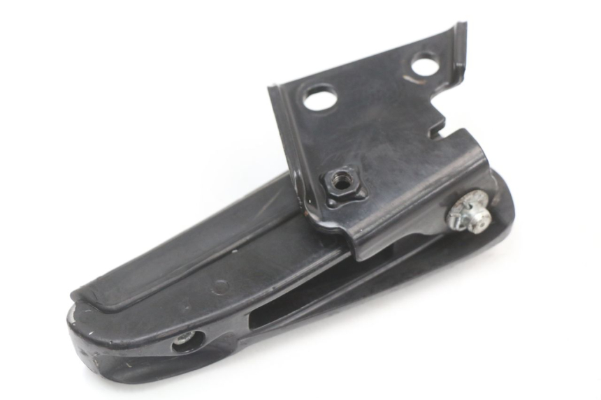 photo de FUSSRASTEN HINTEN LINKS GILERA RUNNER SP 50 (2009 - 2017)