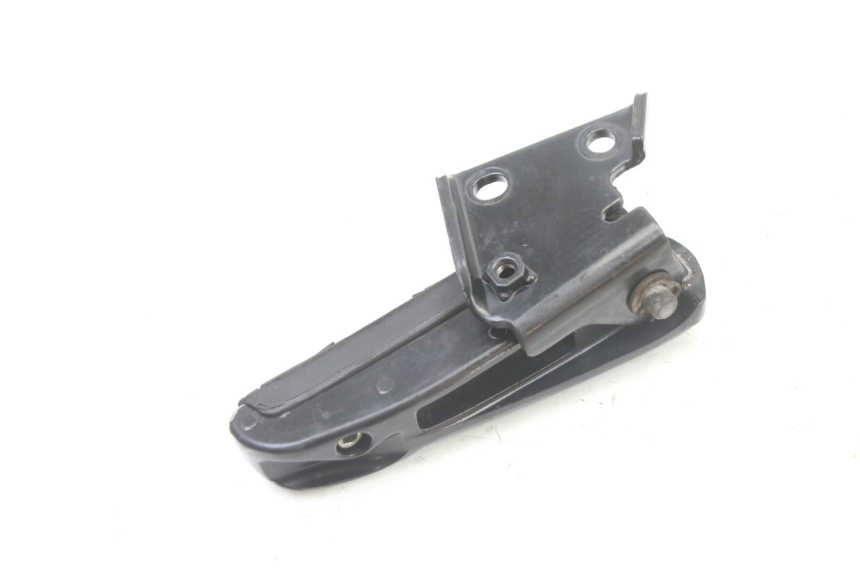 photo de FUSSRASTEN HINTEN LINKS GILERA RUNNER SP 50 (2006 - 2008)