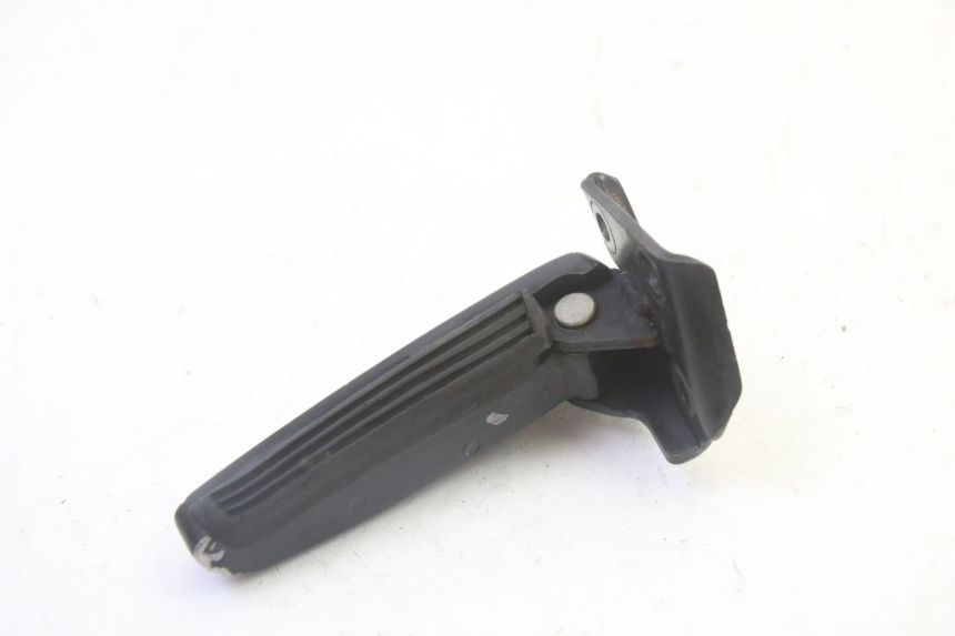 photo de FUSSRASTEN HINTEN LINKS GILERA RUNNER SP 50 (2009 - 2017)