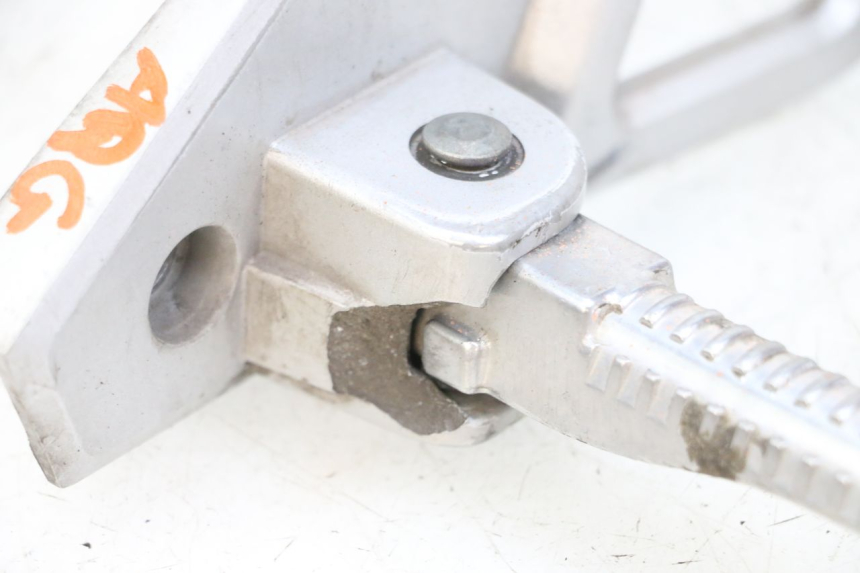 photo de FUSSRASTEN HINTEN LINKS PEUGEOT SPEEDFIGHT 4 4T EFI 50 (2021 - 2025) - Alternative Perspektive