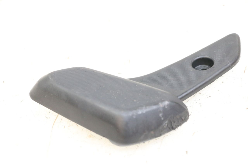 photo de FUSSRASTEN HINTEN LINKS PIAGGIO VESPA PRIMAVERA 4T 50 (2021 - 2024)