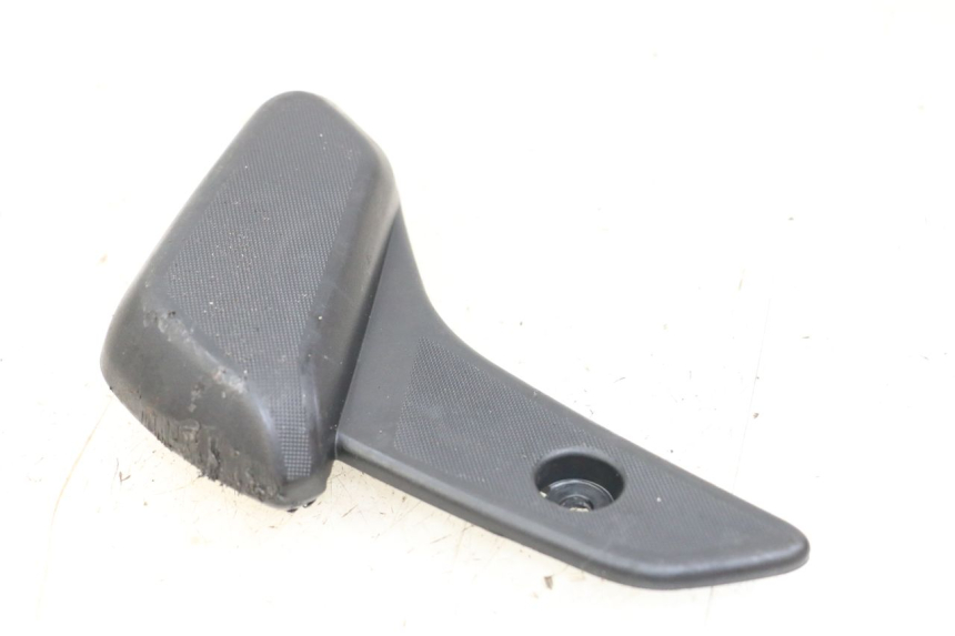 photo de FUSSRASTEN HINTEN LINKS PIAGGIO VESPA PRIMAVERA 4T 50 (2021 - 2024)