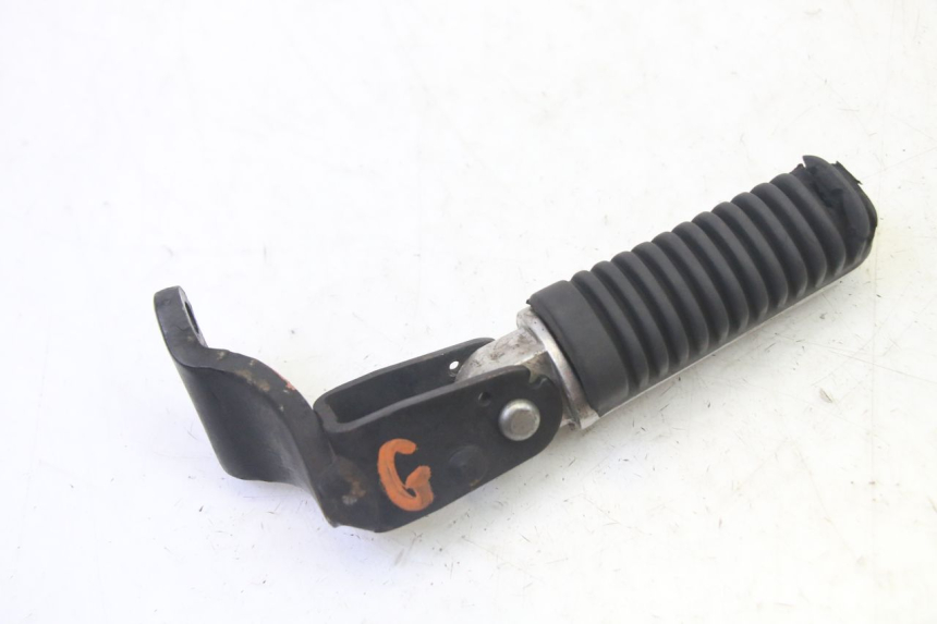 photo de FUSSRASTEN HINTEN LINKS YAMAHA X-MAX XMAX 250 (2006 - 2009)