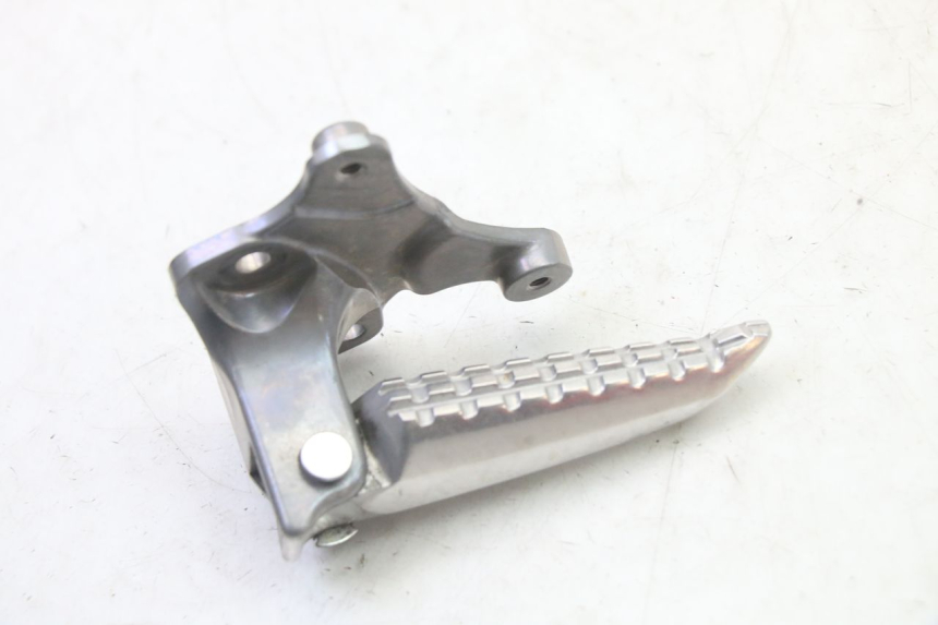 photo de FUSSRASTEN HINTEN LINKS YAMAHA XMAX X-MAX 125 (2021 - 2025)