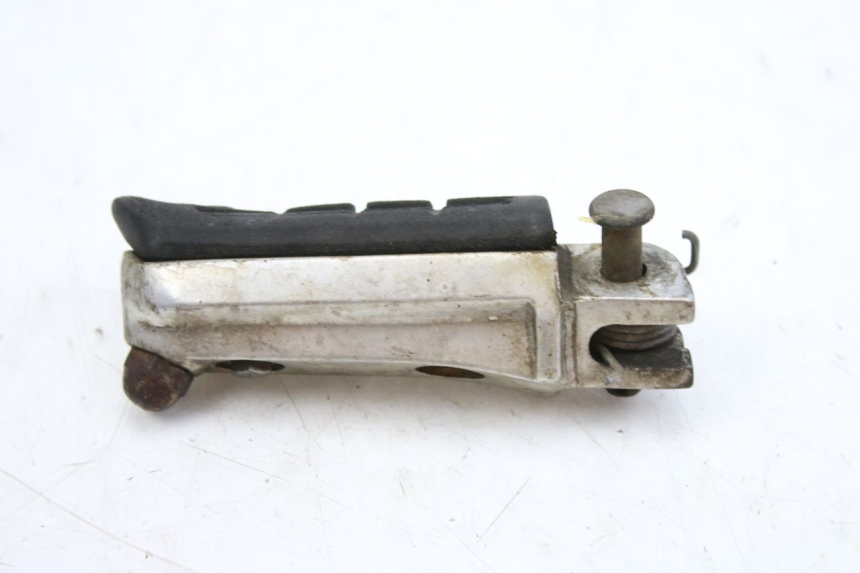 photo de FUSSRASTEN VORN RECHT HONDA CBF 500 (2004 - 2007)