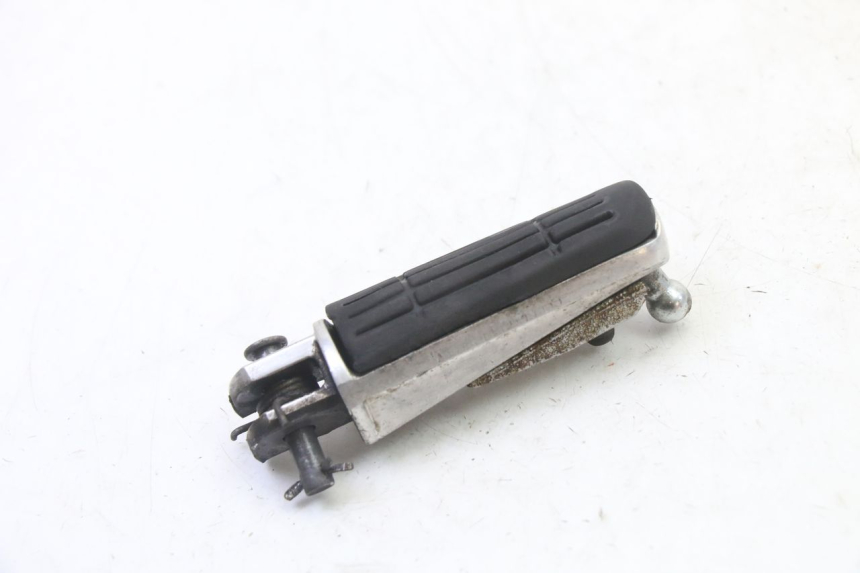 photo de FUSSRASTEN VORN RECHT YAMAHA FJR ABS 1300 (2006 - 2012)