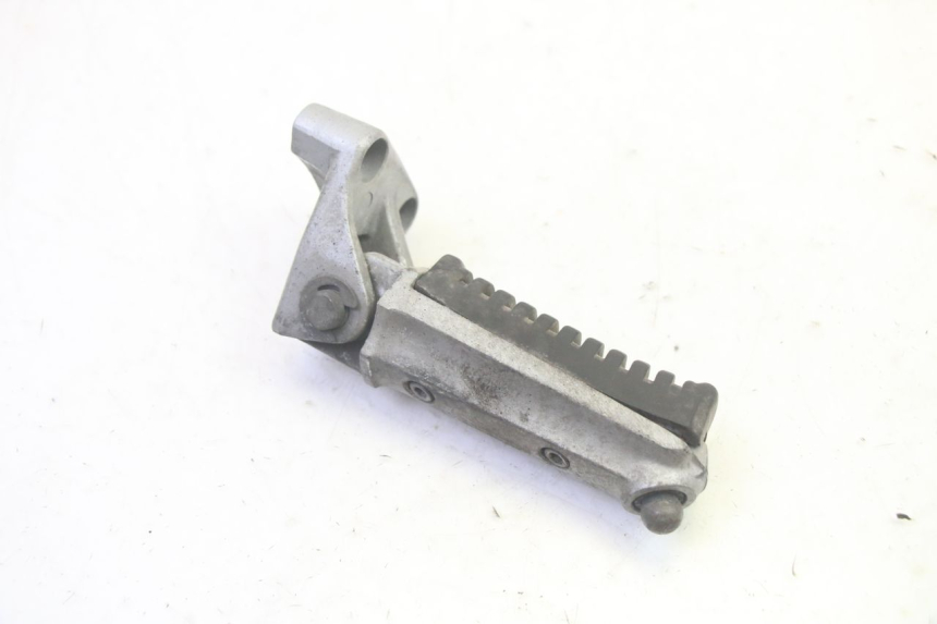 photo de FUSSRASTEN VORN RECHT KAWASAKI GPZ RX 1000 (1986 - 1988) - Zoom auf Gebrauchszustand