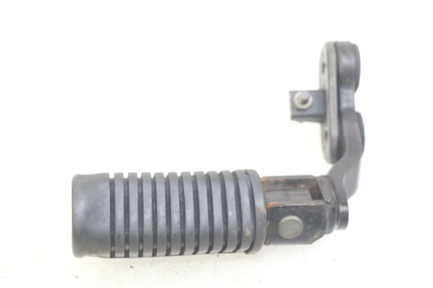 photo de RECHTER VORDERER FUßRASTEN HONDA CM 125 (1983 - 2003)