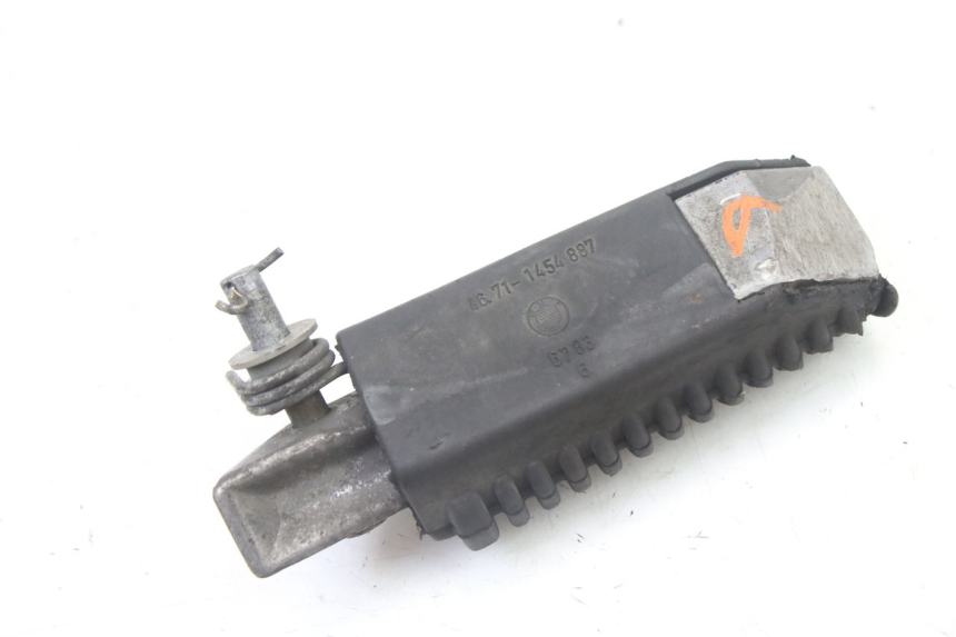 photo de FUSSRASTEN VORN RECHT BMW K 75 RT 750 (1989 - 1997)