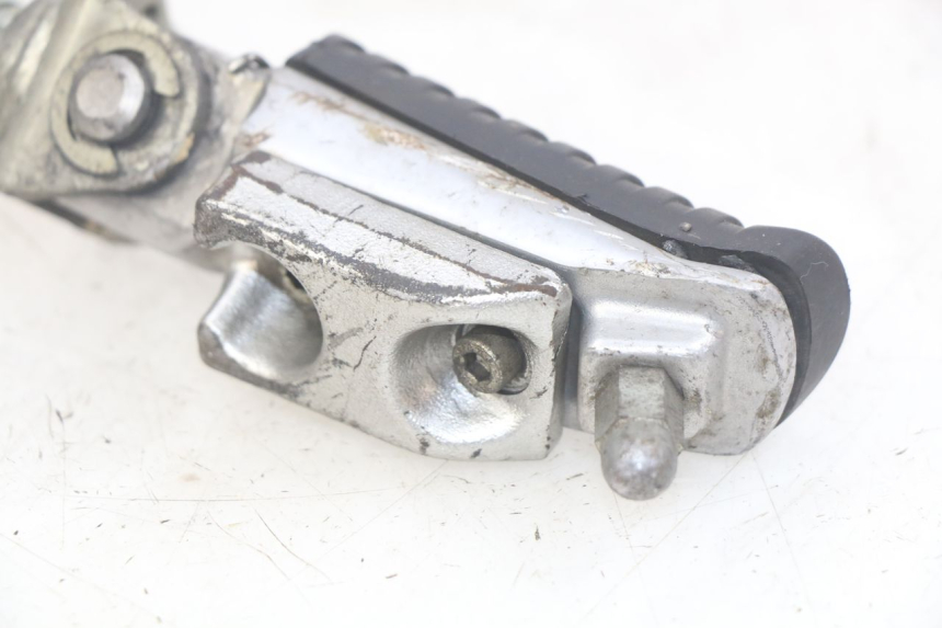 photo de RECHTER VORDERER FUßRASTEN KAWASAKI Z 750 (2007 - 2013)