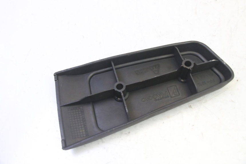 photo de FUSSRASTEN VORN RECHT PIAGGIO MP3 RL 250 (2007 - 2010)