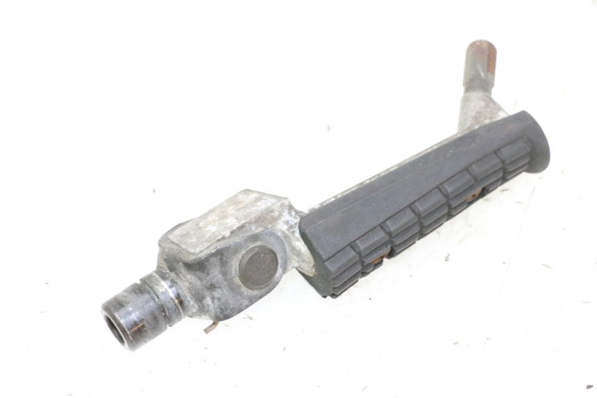 photo de FUSSRASTEN VORN RECHT TRIUMPH SPRINT 900 (1995 - 1998)
