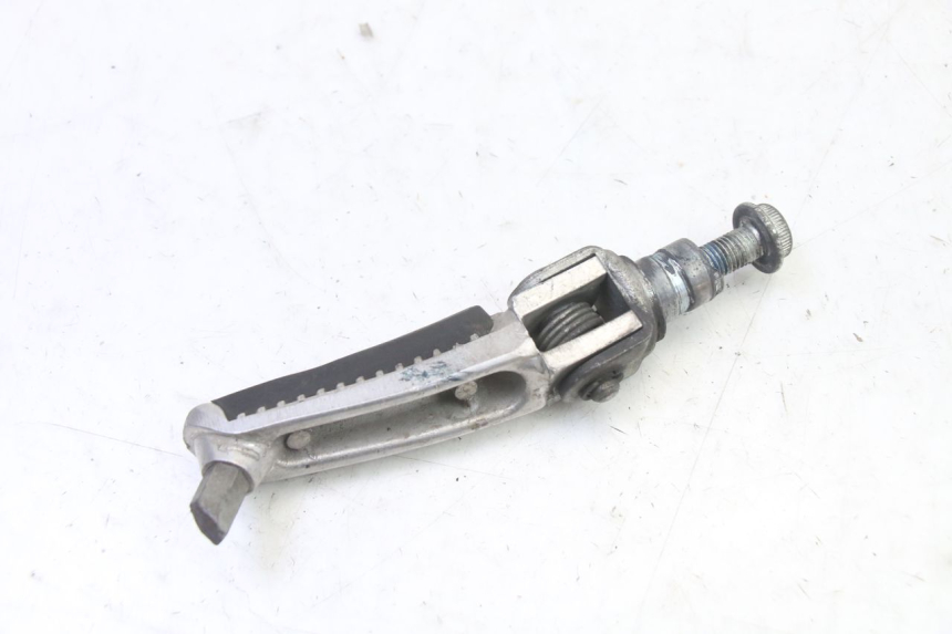 photo de FUSSRASTEN VORN RECHT SUZUKI SV S 650 (2003 - 2009)