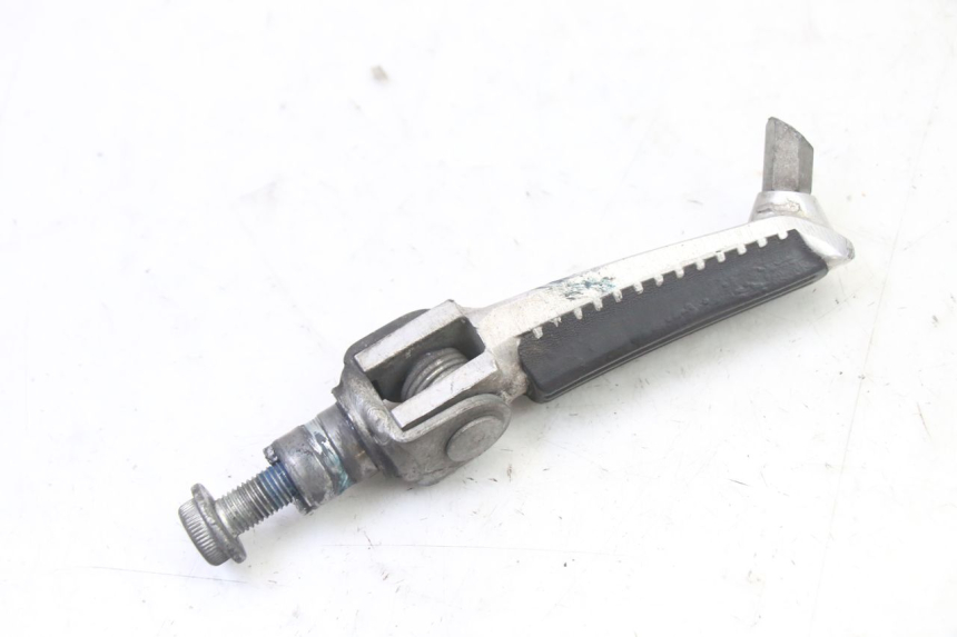 photo de FUSSRASTEN VORN RECHT SUZUKI SV S 650 (2003 - 2009)