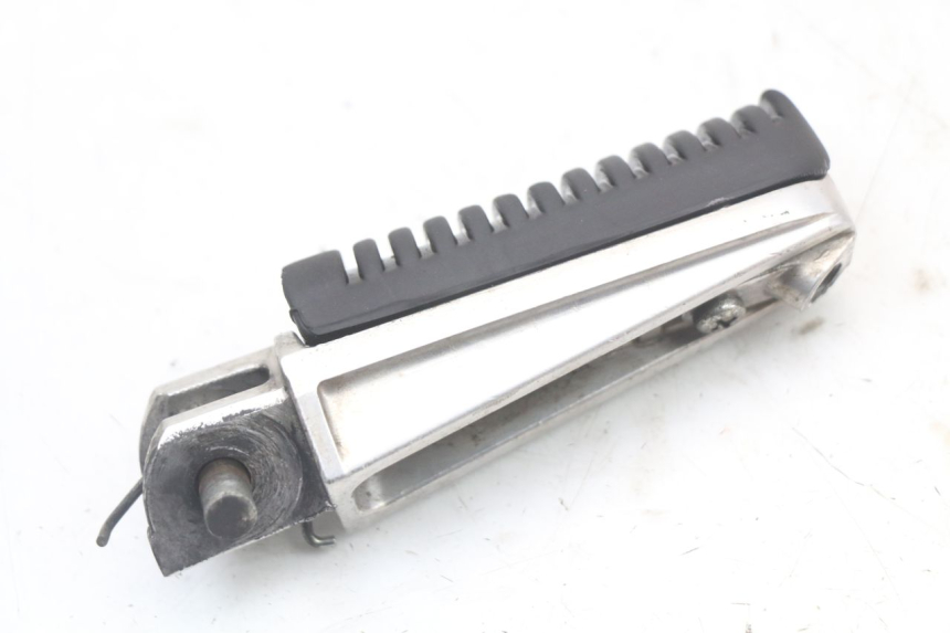 photo de FUSSRASTEN VORN RECHT YAMAHA XJ6 ABS 600 (2008 - 2016)