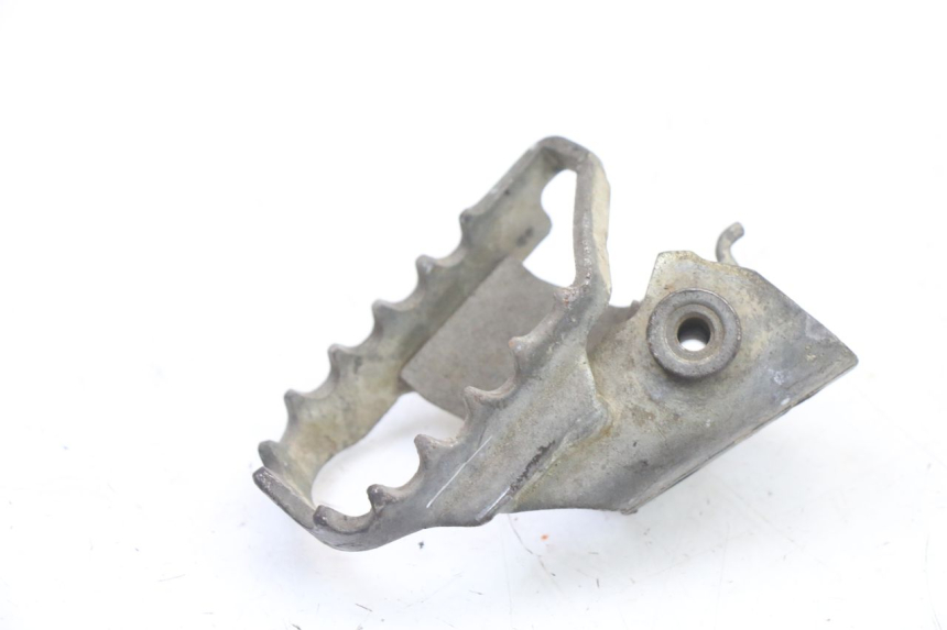 photo de FUSSRASTEN VORN RECHT YAMAHA TTR 125 (2000 - 2020)