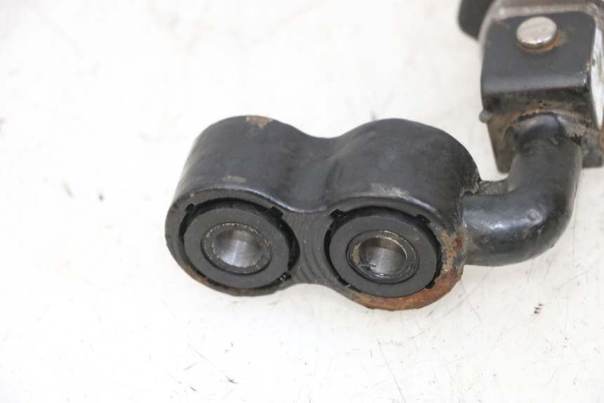 photo de FUSSRASTEN VORN LINKS KSR CODE 125 (2018 - 2020) - Details der Befestigungspunkte