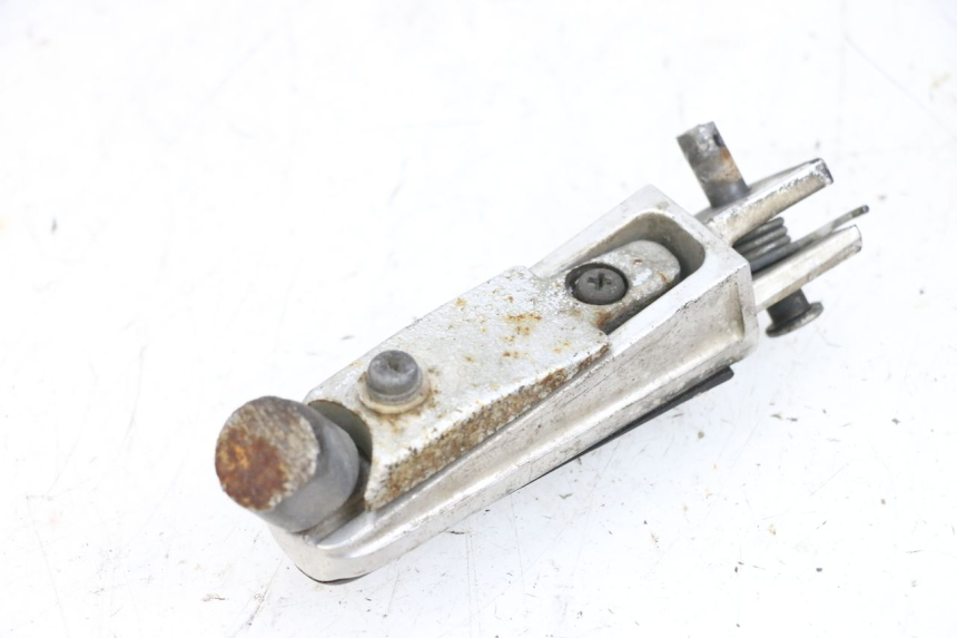 photo de FUSSRASTEN VORN LINKS YAMAHA FJR ABS 1300 (2006 - 2012) - Zoom auf Gebrauchszustand