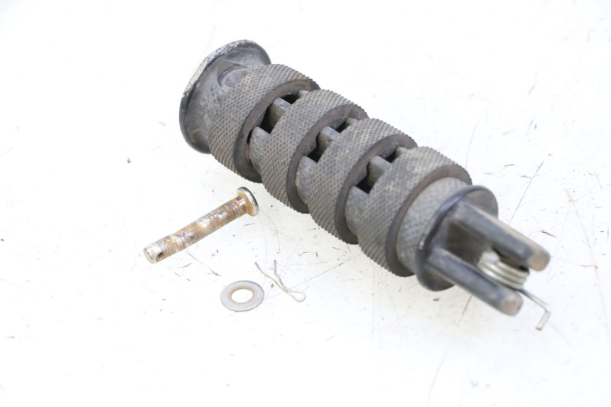 photo de FUSSRASTEN VORN LINKS KEEWAY K-LIGHT KLIGHT 125 (2018 - 2025)