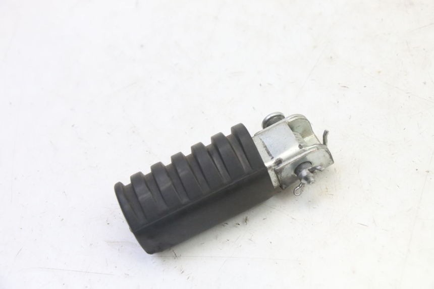 photo de FUSSRASTEN VORN LINKS YAMAHA PW 50 (1984 - 2020)