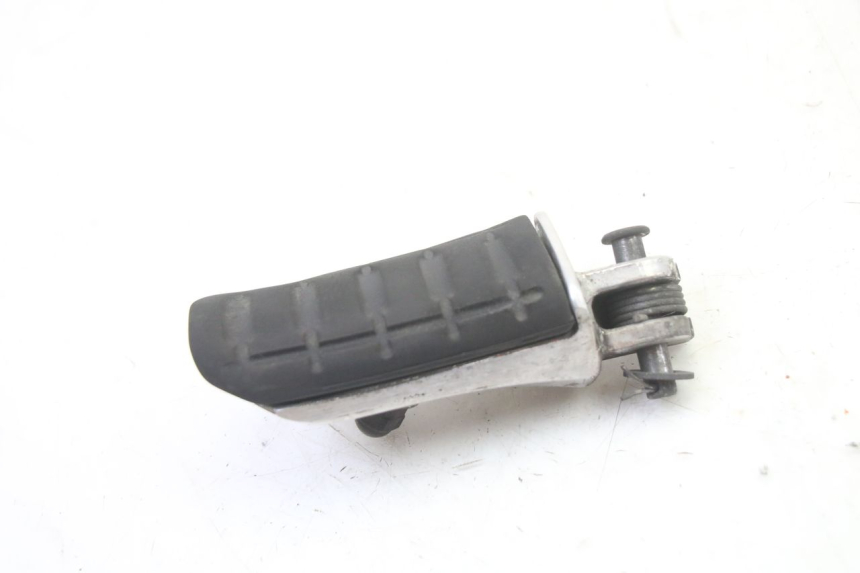 photo de FUSSRASTEN VORN LINKS HONDA ST PAN EUROPEAN 1300 (2002 - 2013)