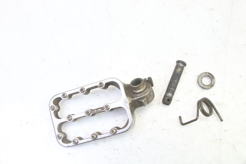 photo de FUSSRASTEN VORN LINKS KTM SUPERENDURO R 950 (2005 - 2009)