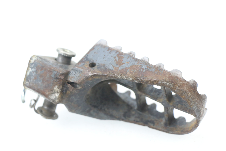 photo de FUSSRASTEN VORN LINKS YAMAHA YZ 125 (1998 - 2005)