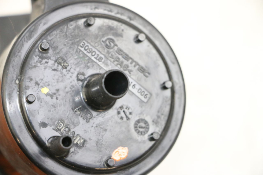 photo de AKTIVKOHLEBEHÄLTER PIAGGIO MP3 HPE 300 (2019 - 2026) - Zoom auf Gebrauchszustand