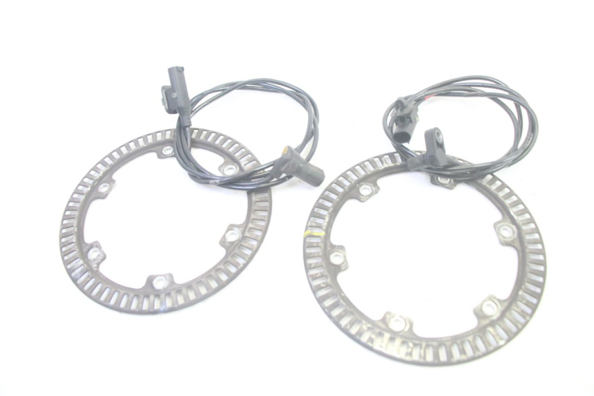 photo de ABS SENSOR VORNE PIAGGIO MP3 500 (2016 - 2018) - Hauptansicht