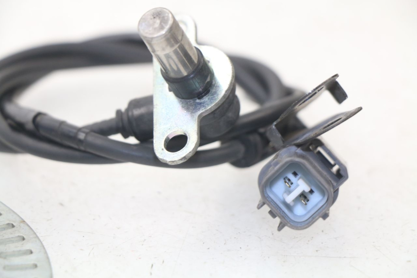 photo de ABS SENSOR VORNE KAWASAKI Z ABS 750 (2007 - 2013) - Zoom auf Gebrauchszustand