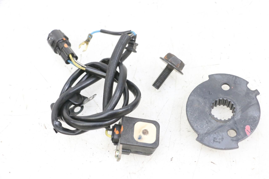 photo de ZÃœNDIMPULSGEBER KAWASAKI ZR 7 750 (1999 - 2001) - Zoom auf Gebrauchszustand