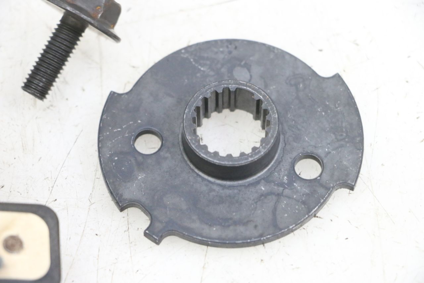 photo de ZÃœNDIMPULSGEBER KAWASAKI ZR 7 750 (1999 - 2001) - Details der Befestigungspunkte