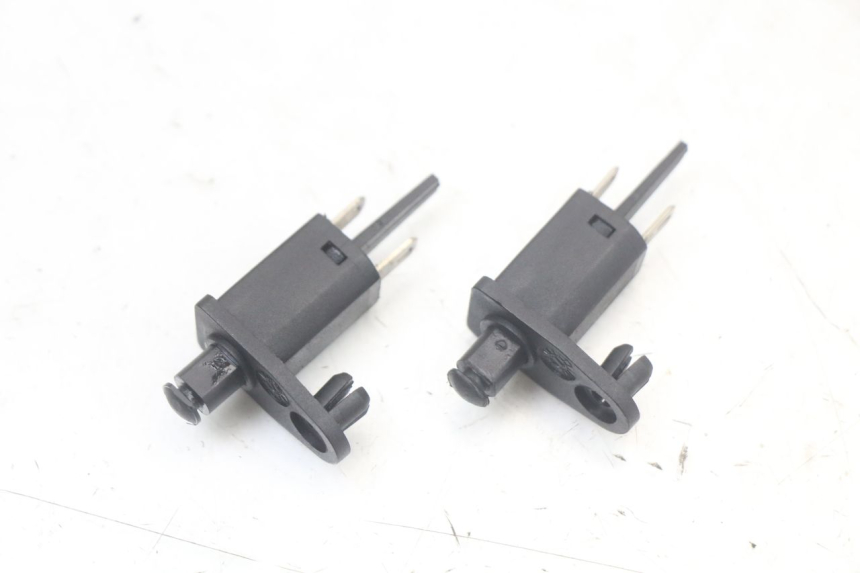 photo de SITZÖFFNUNGSSCHALTER PIAGGIO XEVO - X EVO 125 (2007 - 2016) - Hauptansicht