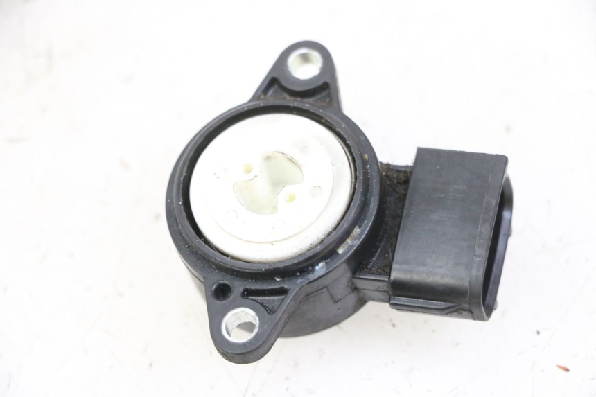 photo de DROSSELKLAPPENSENSOR SUZUKI BURGMAN 125 (2007 - 2014)