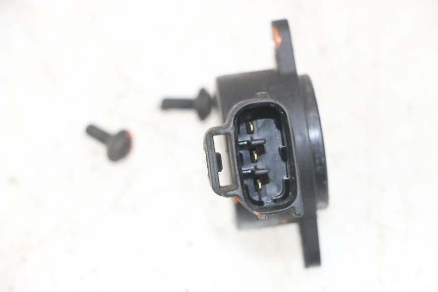 photo de DROSSELKLAPPENSTELLER YAMAHA XMAX X-MAX 125 (2006 - 2009)