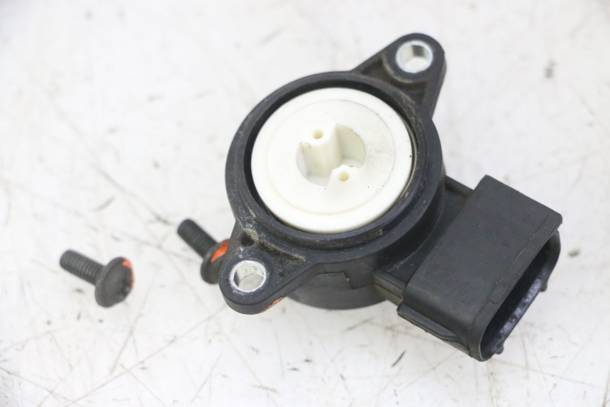 photo de DROSSELKLAPPENSTELLER YAMAHA XMAX X-MAX 125 (2006 - 2009)
