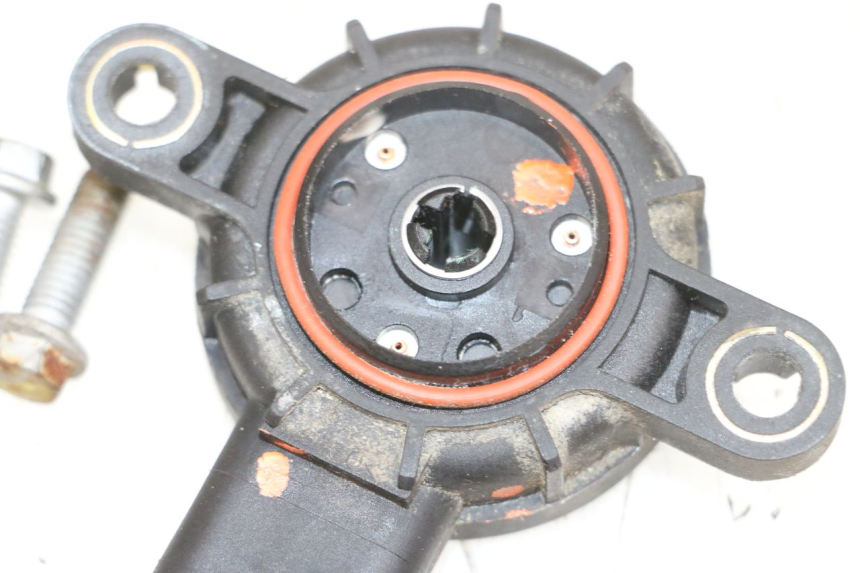 photo de ROLL-LOCK-POSITIONSENSOR PIAGGIO MP3 RL 250 (2007 - 2010) - Zoom auf Gebrauchszustand