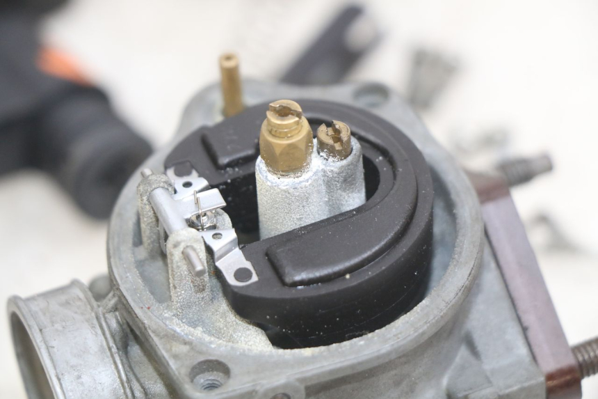 photo de VERGASER KYMCO AGILITY NAKED RENOUVO 2T 50 (2011 - 2018)