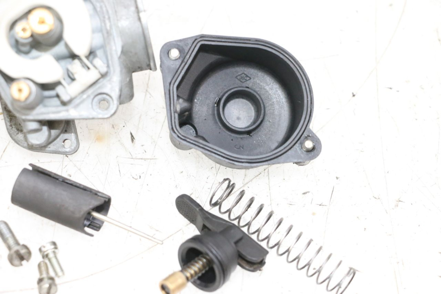 photo de VERGASER MBK BOOSTER SPIRIT NAKED 50 (2004 - 2017) - Detaillierte Sichtprüfung