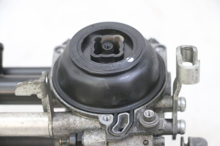 photo de VERGASER HONDA CBF 500 (2004 - 2007)