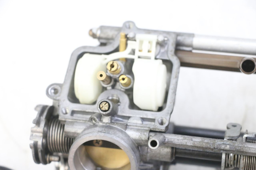 photo de VERGASER HONDA CBF 500 (2004 - 2007)
