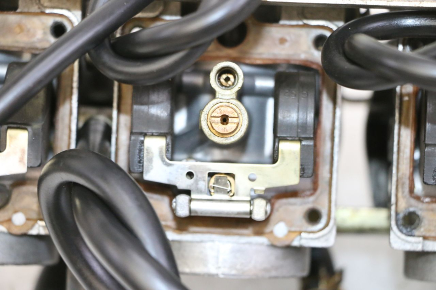 photo de VERGASER YAMAHA FJ 36Y 1100 (1984 - 1985)
