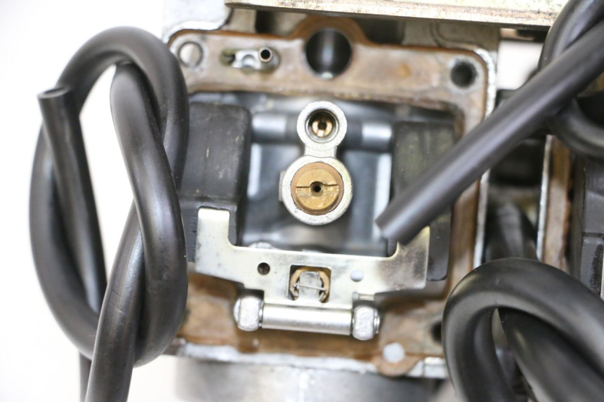 photo de VERGASER YAMAHA FJ 36Y 1100 (1984 - 1985)