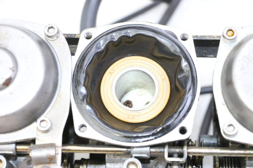 photo de VERGASER YAMAHA FJ 36Y 1100 (1984 - 1985)