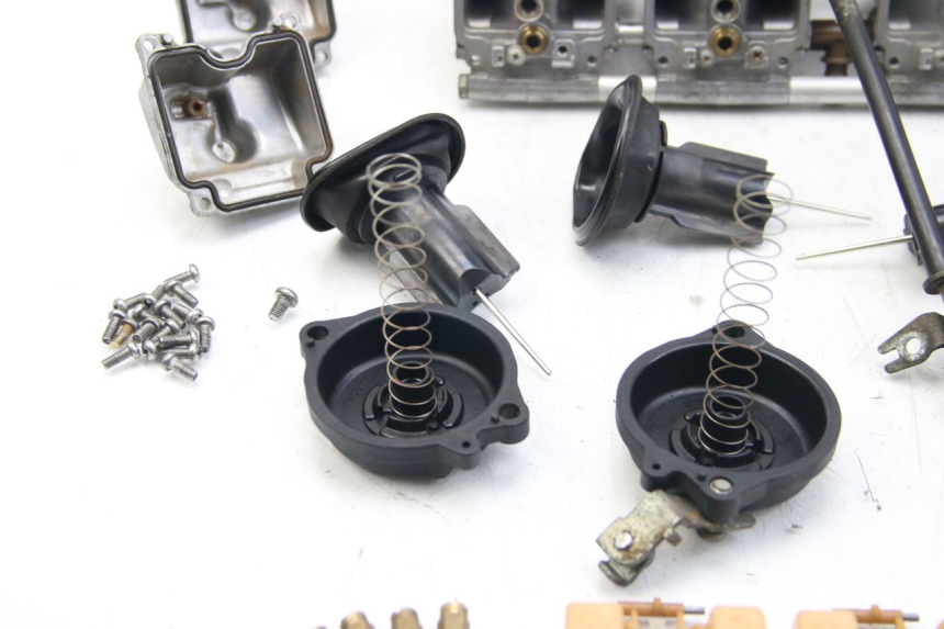 photo de VERGASER YAMAHA FZS FAZER 600 (2001 - 2003)