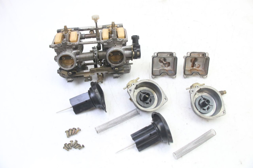 photo de VERGASER SUZUKI GS GSE 500 (2001 - 2003)