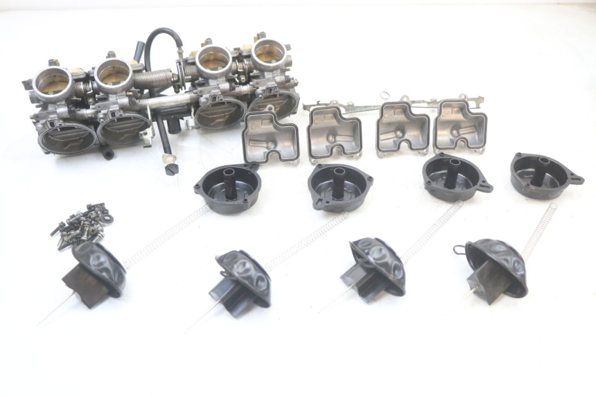 photo de VERGASER HONDA CBR F 1000 (1993 - 1996)